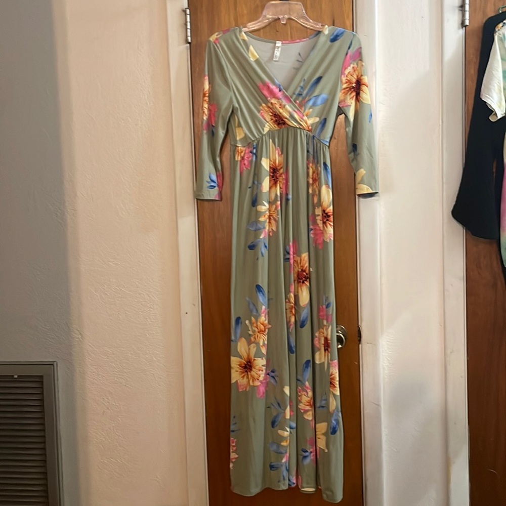 Maternity dress